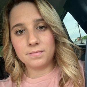 Meet your Posher, Holly